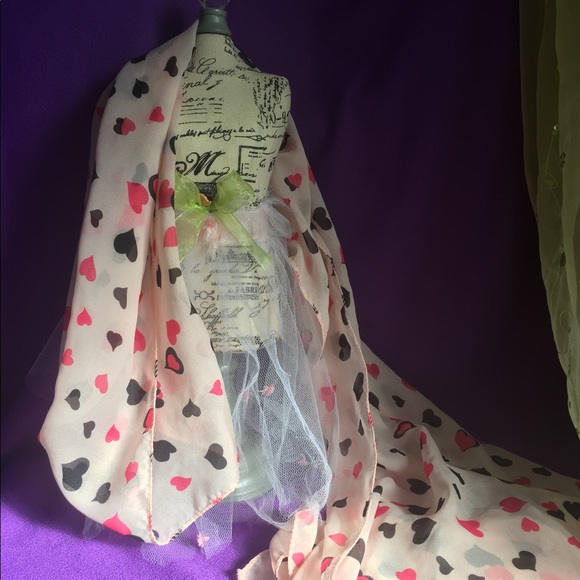 EXTRA LARGE Lovely Pink Wrap / Scarf with Hearts - Picture 3 of 5